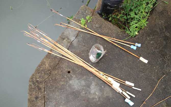 钓黄鳝用什么钩最好？和钓其他鱼不同，一般用专用的黄鳝钩！